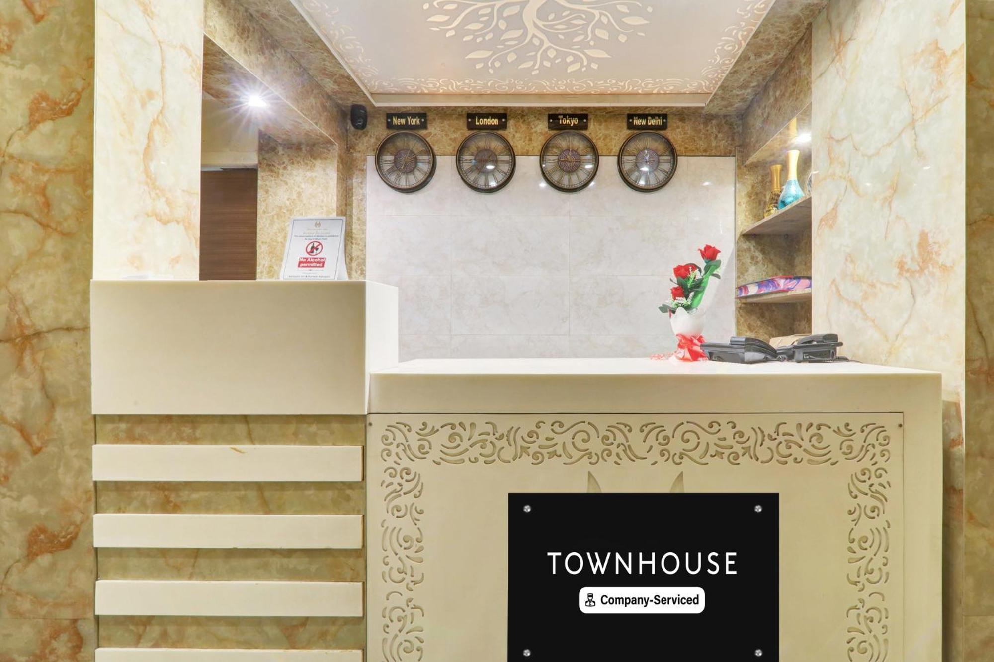 Super Townhouse Kankarbagh Formerly Kunwar Alcajars Patna  Ngoại thất bức ảnh
